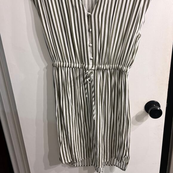 h&m White & Green Vertical Stripe Short Sleeve Drawstring Waist Midi Dress - 4 - Picture 5 of 12